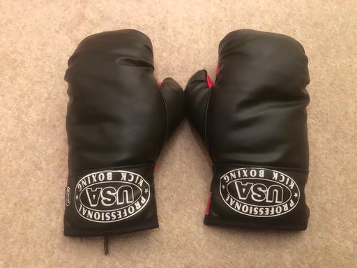 Buy & Sell South West London Tooting Bec - South West London - Photos for Boxing gloves