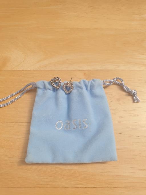 Buy & Sell Falkirk Stenhousemuir - Falkirk - Photos for Silver Heart Earrings From Oasis