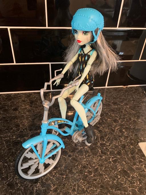 Buy & Sell Essex Brentwood - Photos for Monster high boltin bicycle frankie doll