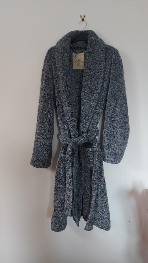 Buy & Sell Surrey Spelthorne - Photos for Men's Grey Dressing Gown