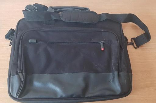 Buy & Sell Surrey Woking - Photos for Basics Compact Laptop Shoulder Bag