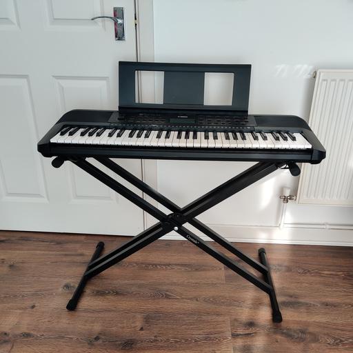 Buy & Sell South West London Richmond upon Thames - Photos for Yamaha PSR-E273 Portable Keyboard 