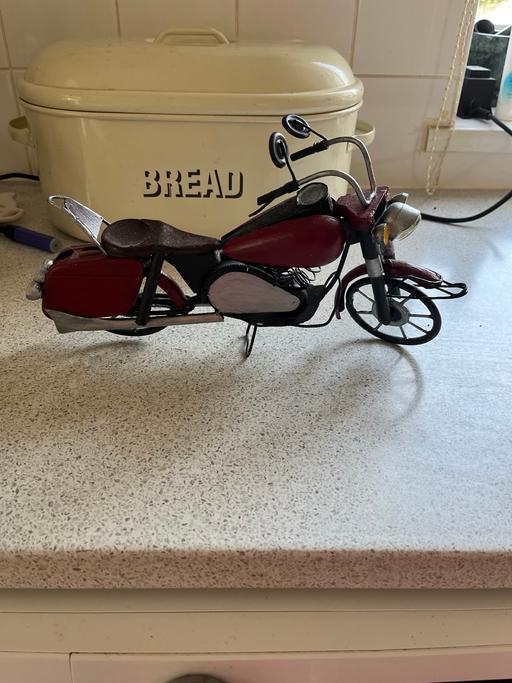 Buy & Sell Hertfordshire Hertsmere - Photos for For sale solid metal motorbike ornament