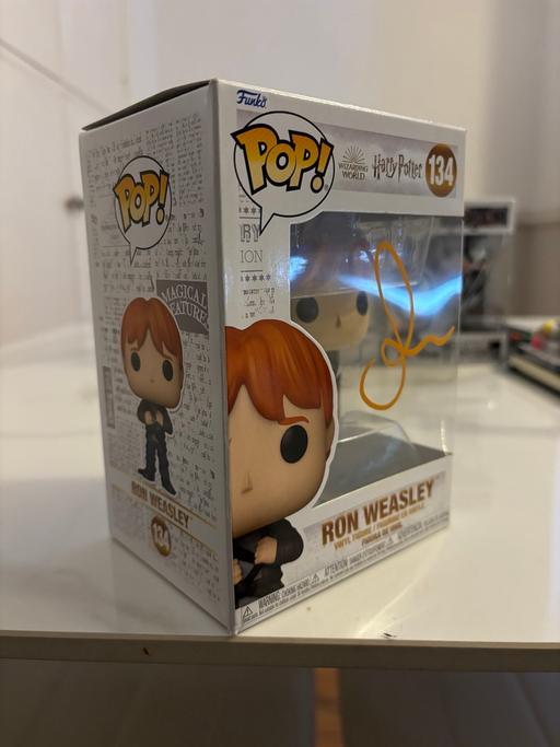 Buy & Sell Central London Queensway - Central London - Photos for Ron Weasley signed Funko Pop by Rupert Grint