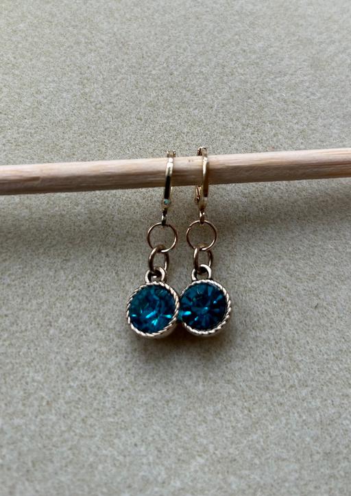 Buy & Sell Hertfordshire Dacorum - Photos for Turquoise blue crystal dangle earrings