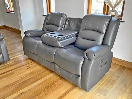 Buy & Sell Brent East Lane Business Park - Brent - Photos for Grey 3+2 Leather Roma Recliner Sofa Available