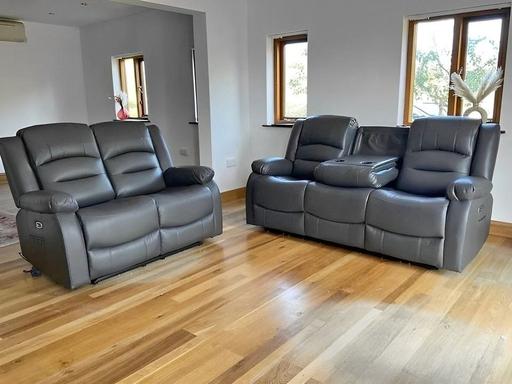 Buy & Sell Brent East Lane Business Park - Brent - Photos for Grey 3+2 Leather Roma Recliner Sofa Available