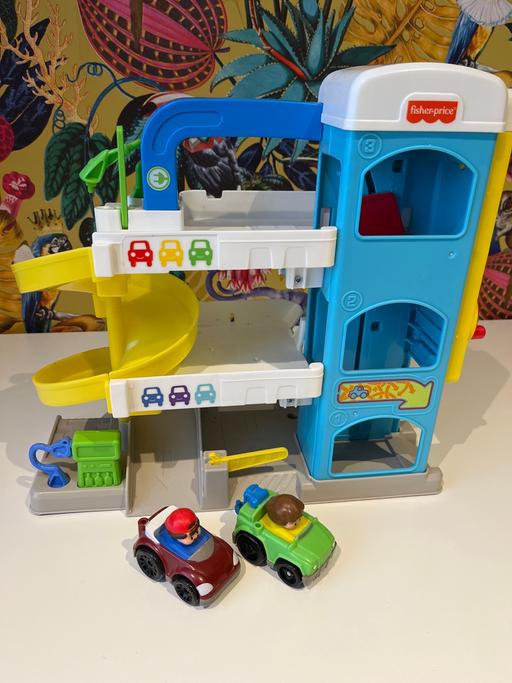 Buy & Sell Greater Manchester Stockport - Photos for Fisher price car lot with two cars