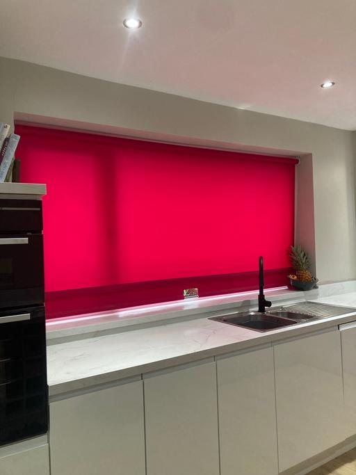 Buy & Sell Greater Manchester Wigan - Photos for Fuchsia Pink Blackout Roller Blind