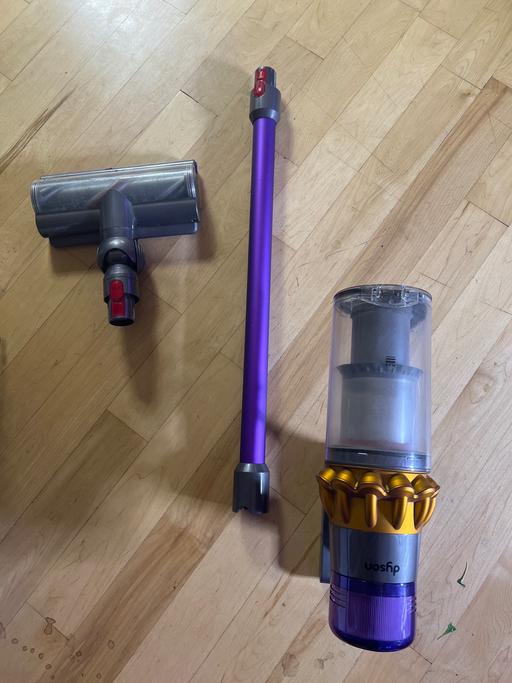 Buy & Sell South West London Earls Court - South West London - Photos for Dyson V15 like New