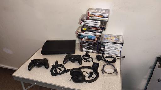 Buy & Sell Halton Brookvale - Watford - Photos for playstation 3 and extras