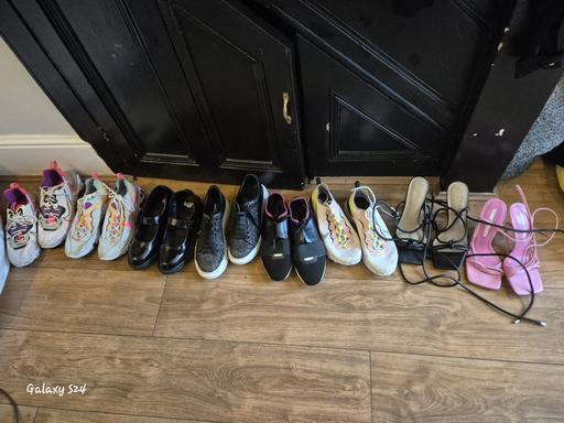 Buy & Sell Merseyside Wirral - Photos for shoes and clothes bundle