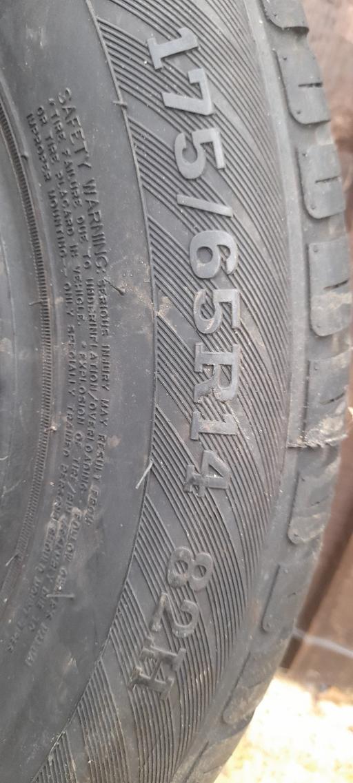 Vehicles North West London Harrow - Photos for 175/65R14 82H MS Riviera pro Tyre Like New