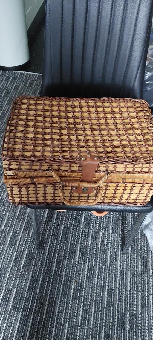 Buy & Sell Essex Rochford - Photos for Wicker Picnic Hamper