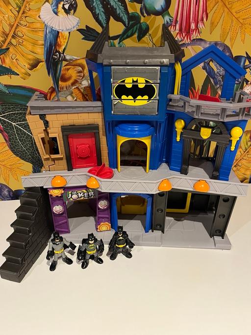 Buy & Sell Greater Manchester Stockport - Photos for Imaginext batcave and figures