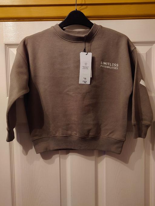 Buy & Sell Leicestershire Charnwood - Photos for Girls green sweatshirt size 6-7 years