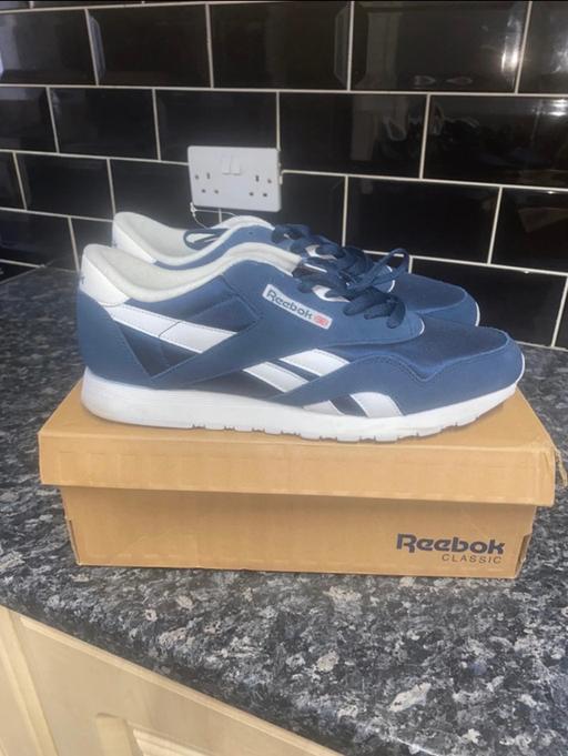 Buy & Sell East London Plaistow - East London - Photos for Navy reebok trainers