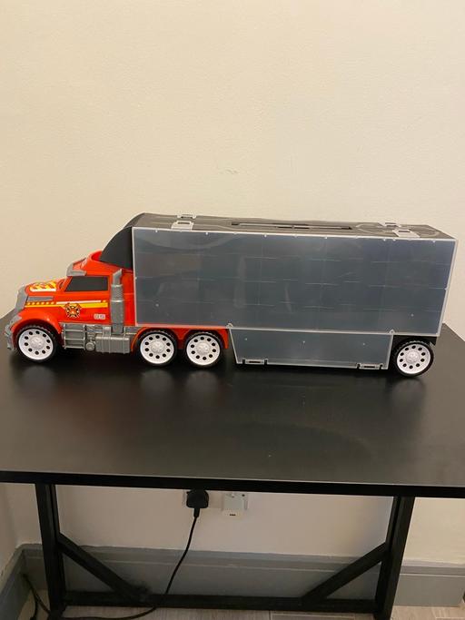 Buy & Sell East London - Photos for Auto transporter big Truck toy