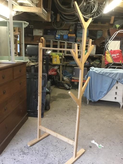 Buy & Sell Surrey Reigate and Banstead - Photos for COAT STAND COLTHES RACK