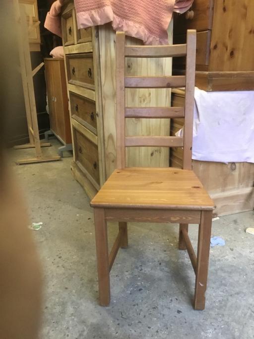 Buy & Sell Surrey Reigate and Banstead - Photos for PINE LADDER BACK CHAIR