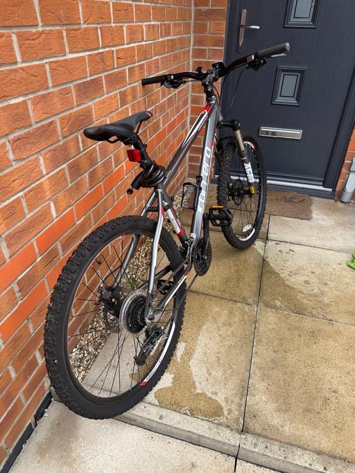 Buy & Sell West Yorkshire Wakefield - Photos for Carrera Vengeance Mountain Bike