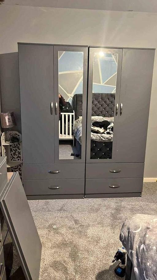 Buy & Sell Brent East Lane Business Park - Brent - Photos for 4 door wardrobe fully assembled wardrobe