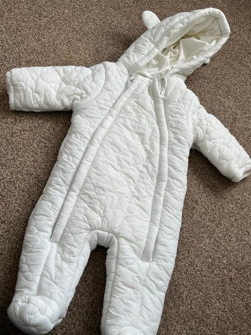 Buy & Sell East London Becontree - East London - Photos for White rock a bye baby snow suit 3-6 months