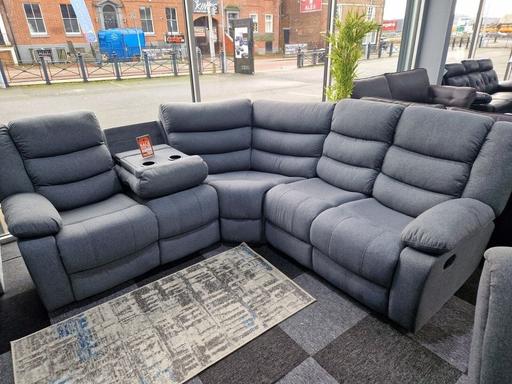 Buy & Sell Brent East Lane Business Park - Brent - Photos for Recliner Corner sofa available