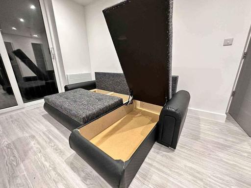Buy & Sell Brent East Lane Business Park - Brent - Photos for Berlin Sofabed & Ottoman 