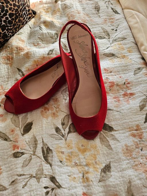 Buy & Sell North Yorkshire Middlesbrough - Photos for M&S red shoes