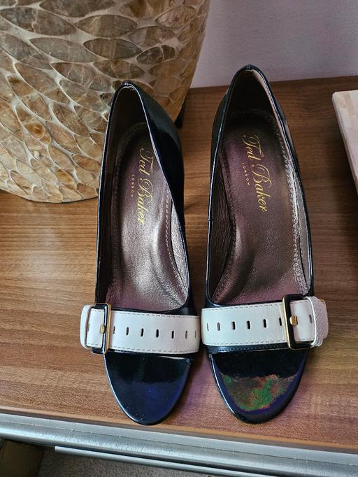 Buy & Sell North Yorkshire Middlesbrough - Photos for Ted Baker shoes