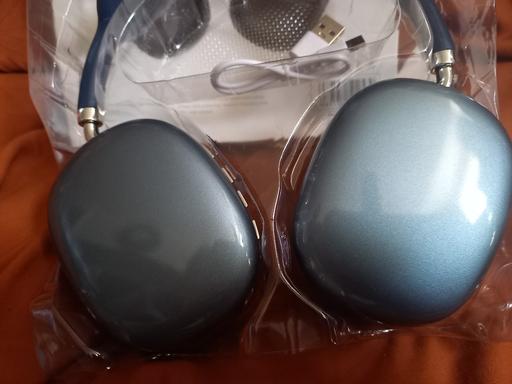 Buy & Sell West London Shepherd`s Bush - West London - Photos for ear phones