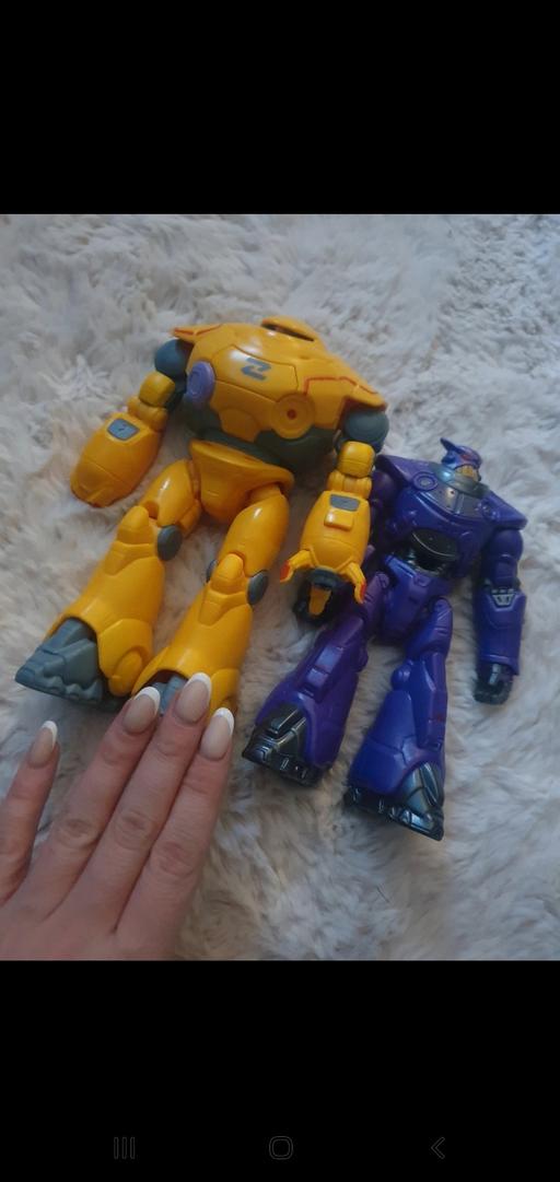 Buy & Sell County Durham Saint Helen Auckland - County Durham - Photos for 2x action figures