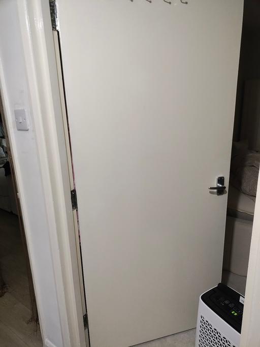 Vehicles South West London West Brompton - South West London - Photos for fire door and bathroom door