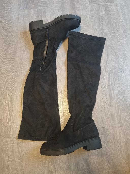 Buy & Sell East London Redbridge - Photos for over knee boots