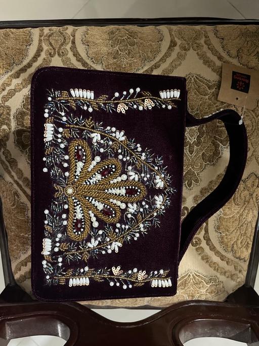 Buy & Sell South West London Streatham Common - South West London - Photos for Medium party bag velvet with handle £40