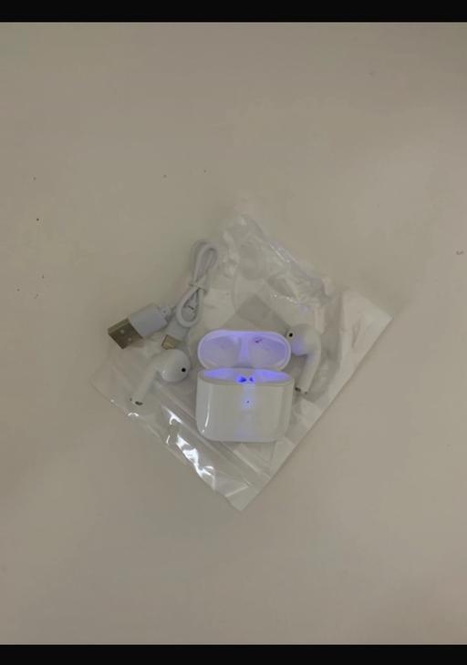 Buy & Sell South West London Osterley - South West London - Photos for Bluetooth earbuds