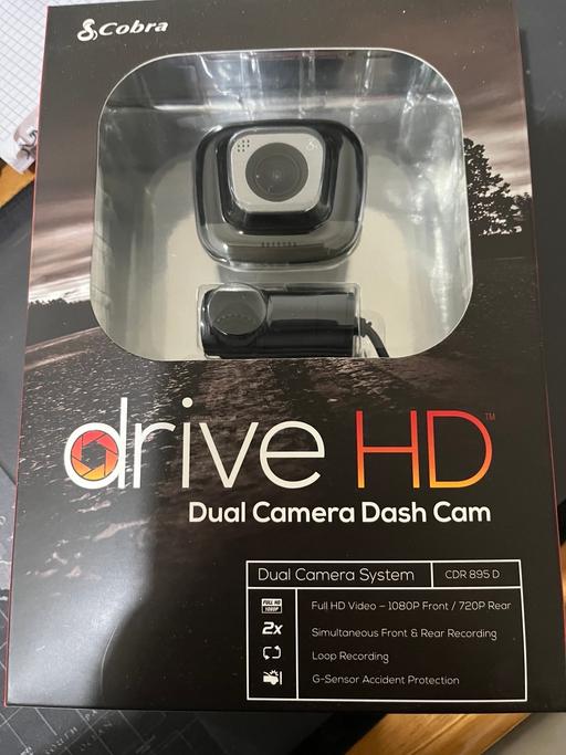 Vehicles East London Loxford - East London - Photos for Dash cam front and Rear SD card & cables 