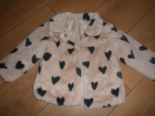 Buy & Sell Greater Manchester Manchester - Photos for GIRLS FURRY LINED COAT 1 1/2 TO 2 YRS