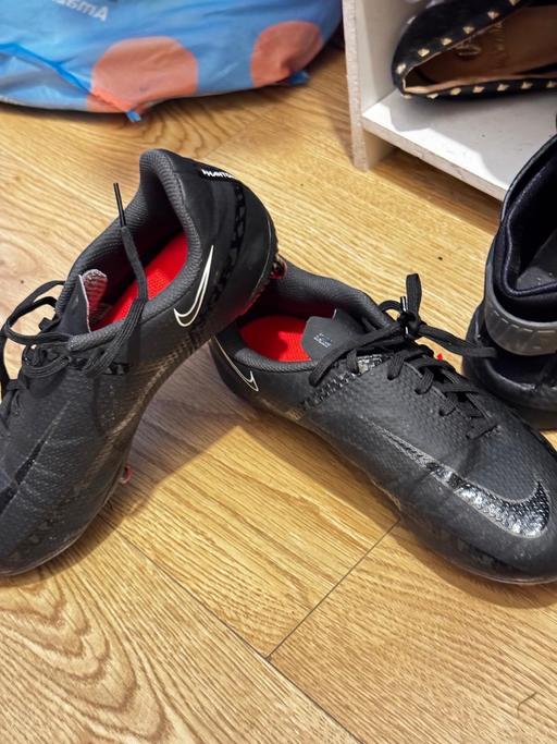 Buy & Sell Merseyside Saint Helens - Photos for Football shoe