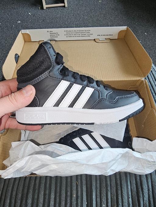 Buy & Sell West Sussex Mid Sussex - Photos for Adidas kids size 11 trainers