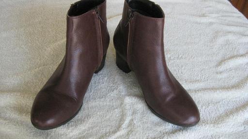 Buy & Sell Monmouthshire - Wales Pwllmeyric - Monmouthshire - Photos for LADIES BROWN LEATHER ANKLE BOOTS SIZE 5