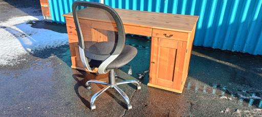 Buy & Sell Staffordshire South Staffordshire - Photos for Ikea Desk and Chair