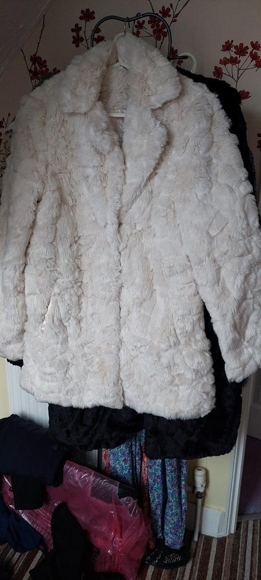 Buy & Sell Essex Rochford - Photos for Size 10 Ladies Red Herring Faux Fur Coat