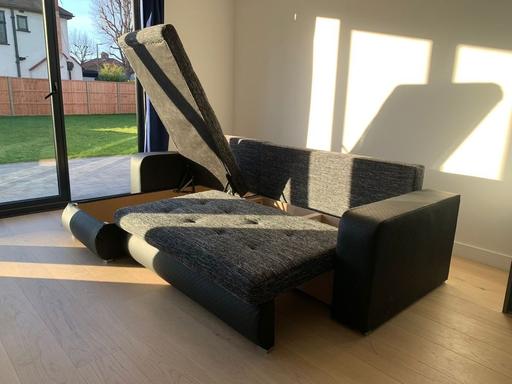 Buy & Sell Brent East Lane Business Park - Brent - Photos for New Look Berlin Corner sofa bed