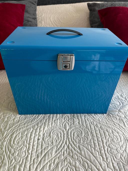 Buy & Sell West Midlands Walsall - Photos for Metal lockable filing box