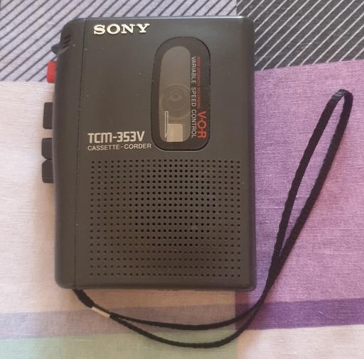 Buy & Sell South East London Deptford - South East London - Photos for SONY CASSETTE WALKMAN WITH TAPES.