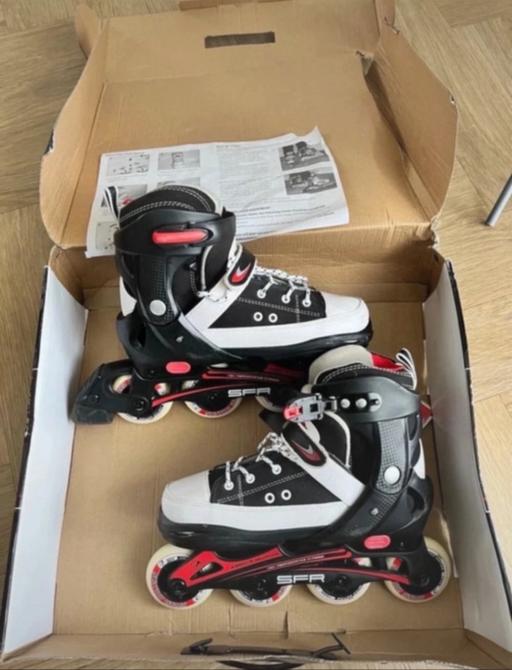 Buy & Sell East London Havering - Photos for Skates - adjustable size 3 - 6