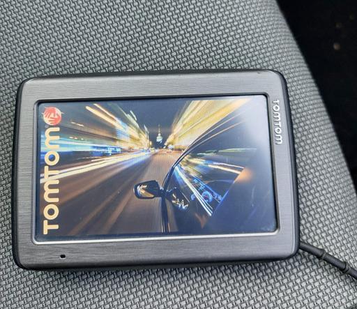 Vehicles West Midlands Wolverhampton - Photos for TomTom N14644 SAT NAV without a screen mount