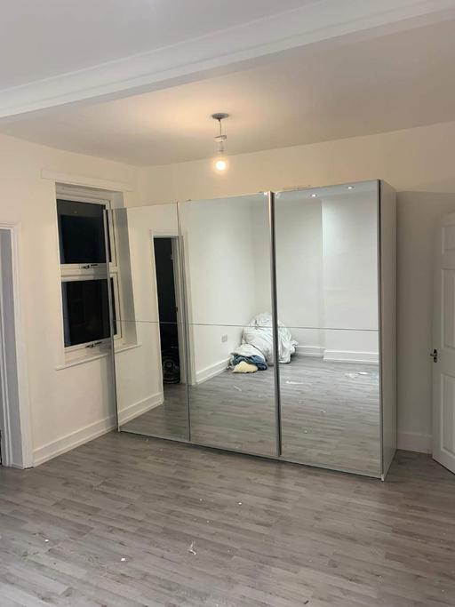 Buy & Sell Brent East Lane Business Park - Brent - Photos for Bedroom Sliding Wardrobes